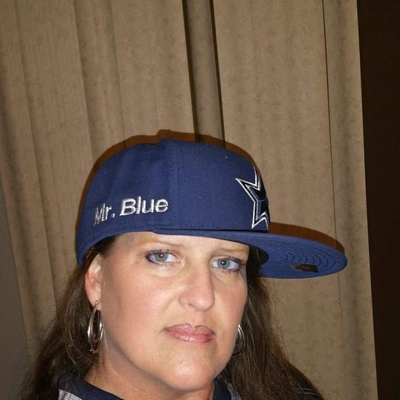 Meet your Posher, Jennifer - Picture 1 of 1